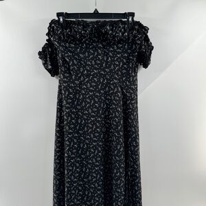 Boohoo Tall Off-the-Shoulder Floral Maxi Dress – Black with Pink Flowers